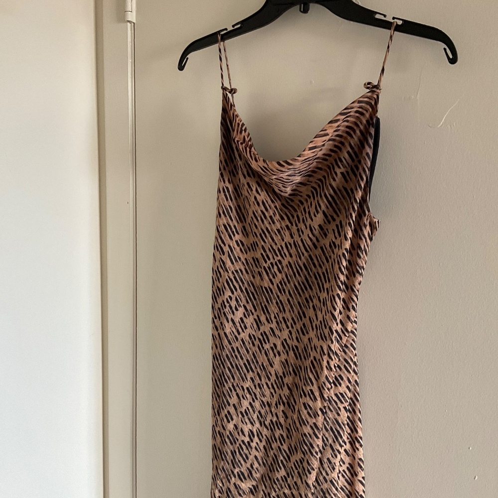 Alice and Olivia Harmony Asymmetrical Midi Dress - Picture 4 of 6